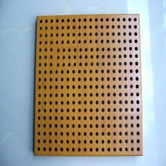 沖孔1.5mm鋁單板